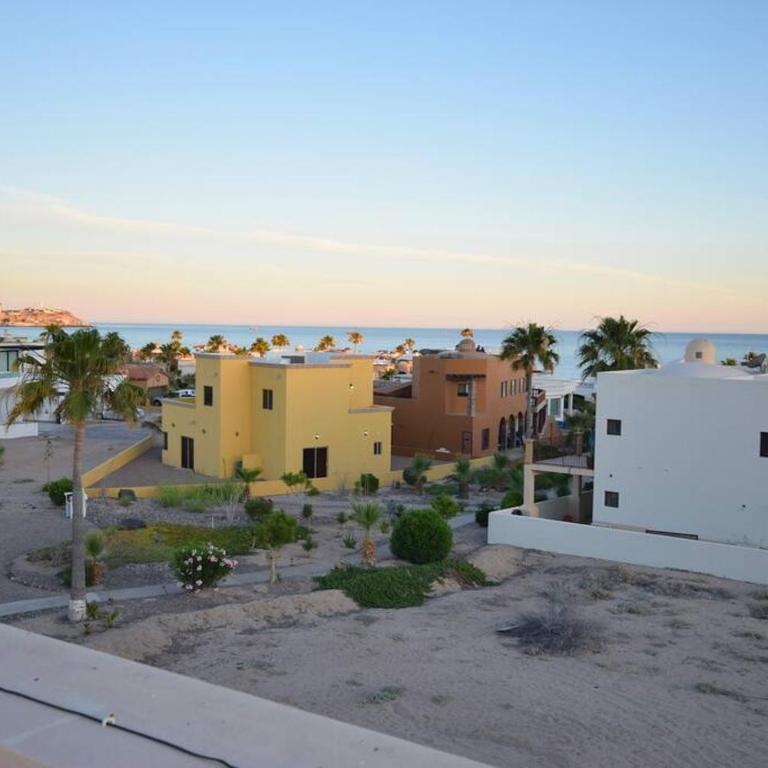 Great for Families 5 Bedroom on Sandy Beach - Casa - 4