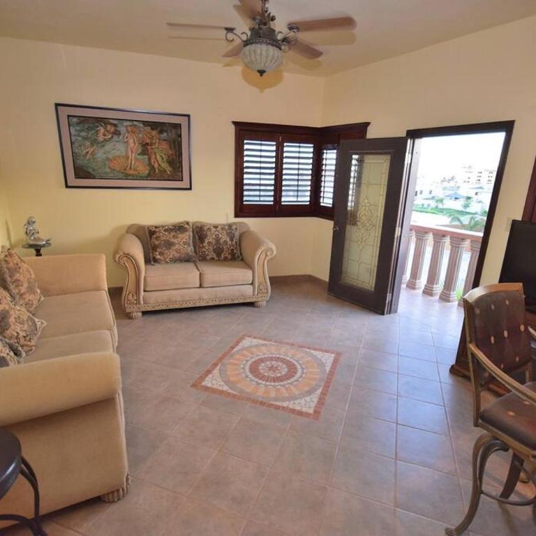 Great for Families 5 Bedroom on Sandy Beach - Casa - 10