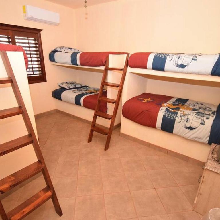 Great for Families 5 Bedroom on Sandy Beach - Casa - 18