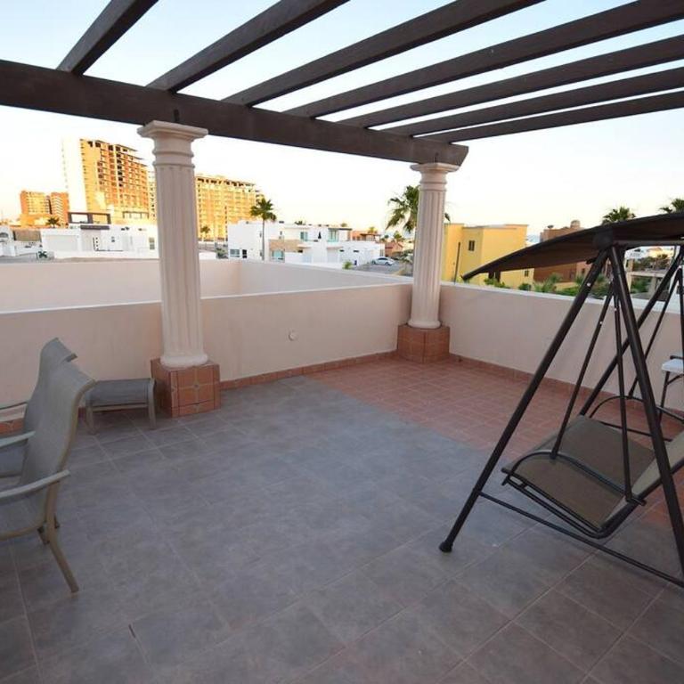 Great for Families 5 Bedroom on Sandy Beach - Casa - 21