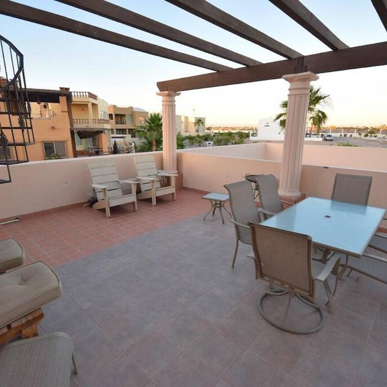 Great for Families 5 Bedroom on Sandy Beach - Casa - 24