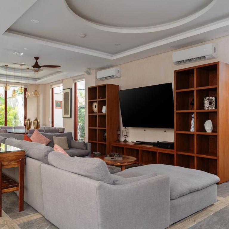 WAYAK Luxury 5BR Private Pool Gym, 24 7Security - Villa - 12