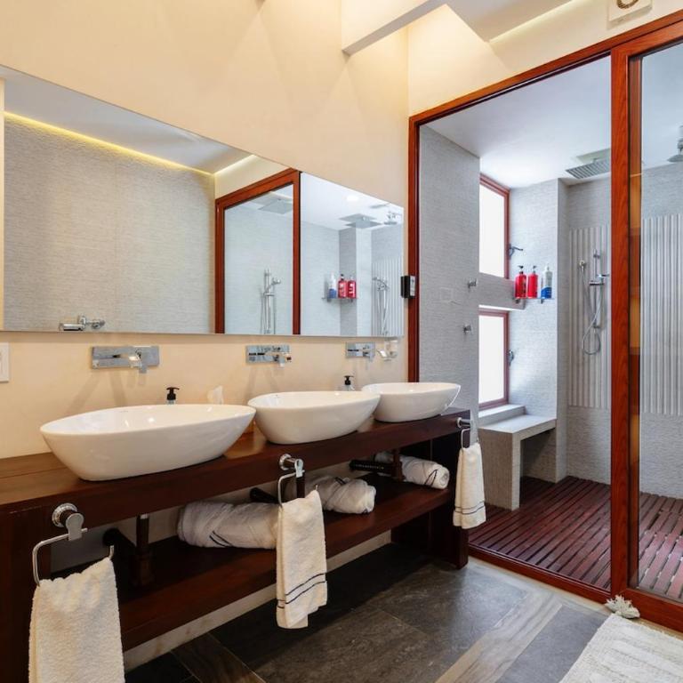 WAYAK Luxury 5BR Private Pool Gym, 24 7Security - Villa - 82