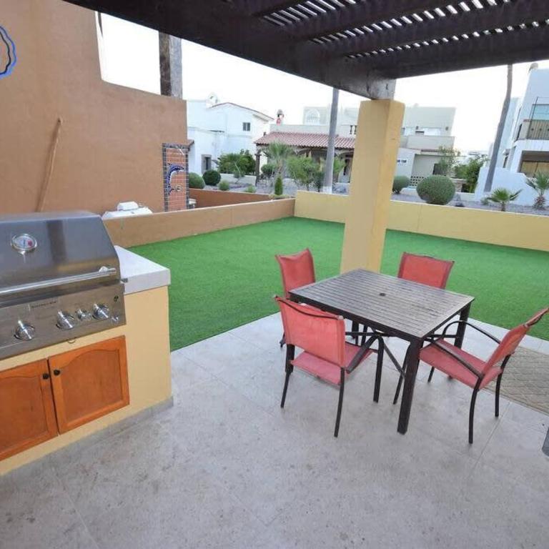 Perfect Beach Home with Style on Sandy Beach - Casa - 19