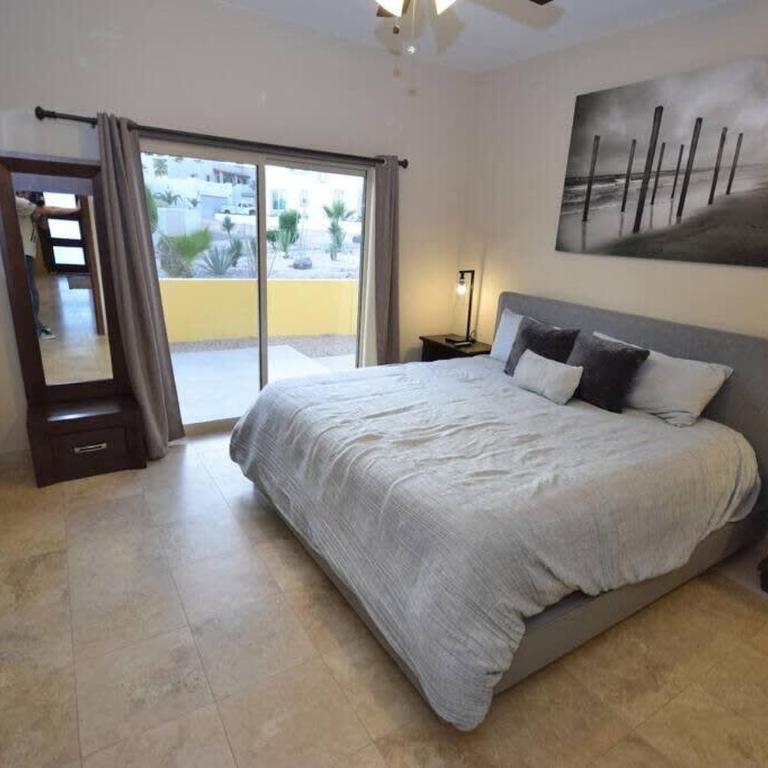 Perfect Beach Home with Style on Sandy Beach - Casa - 32