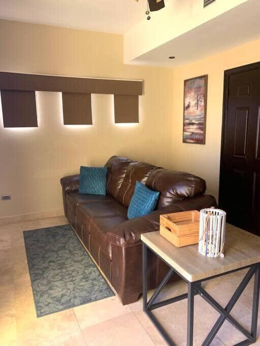 Perfect Beach Home with Style on Sandy Beach - Casa - 35
