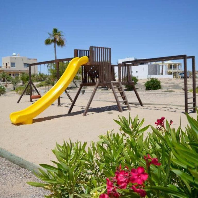 Perfect Beach Home with Style on Sandy Beach - Casa - 43