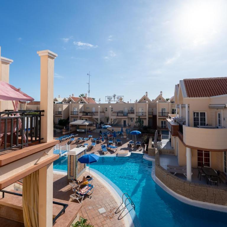 Park Beach & Pool - One-Bedroom Apartment - 5