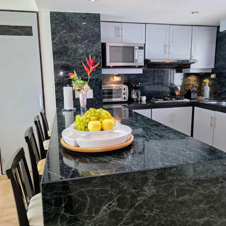 Modern penthouse, beautiful ocean view, Cancun - Apartamento de 2 dormitorios con balcón - 8