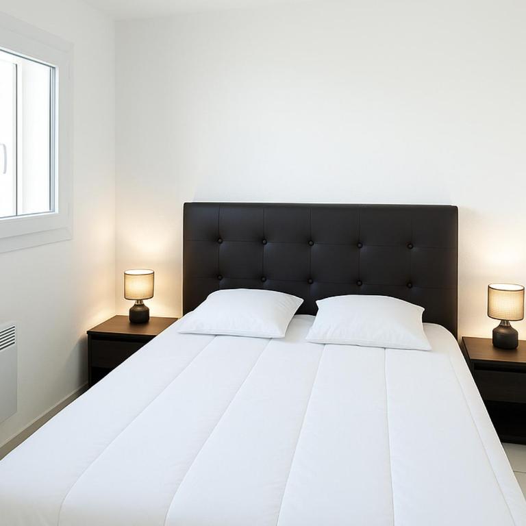 Appartement Rénové Climatisé à 300m Plage avec Parking - FR-1-732-68 - Appartement - 11