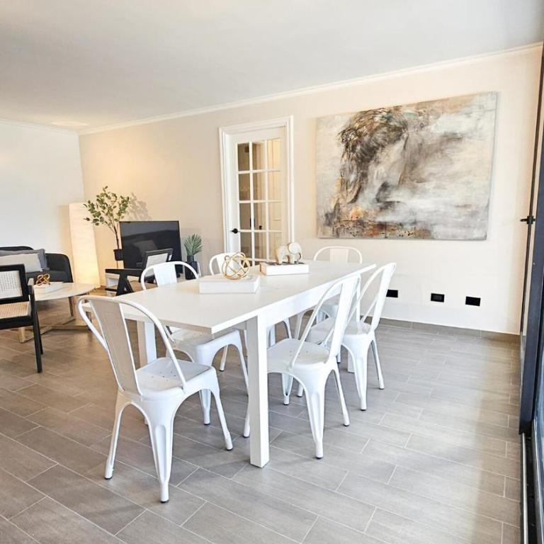 Diseño y confort en El Golf - Apartamento Deluxe de 3 dormitorios - 1