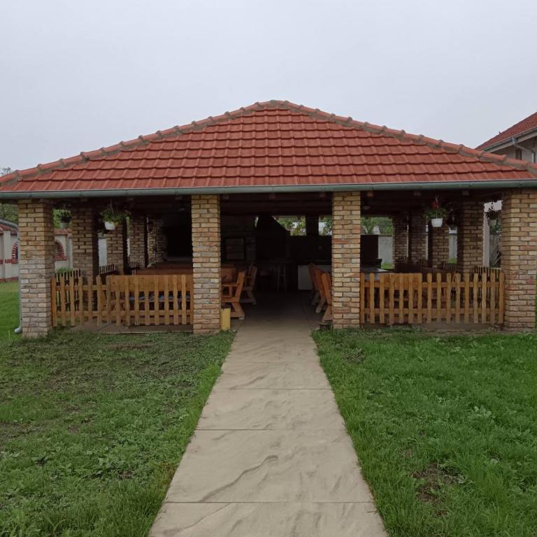 Stanbo - One-Bedroom Apartment - 4
