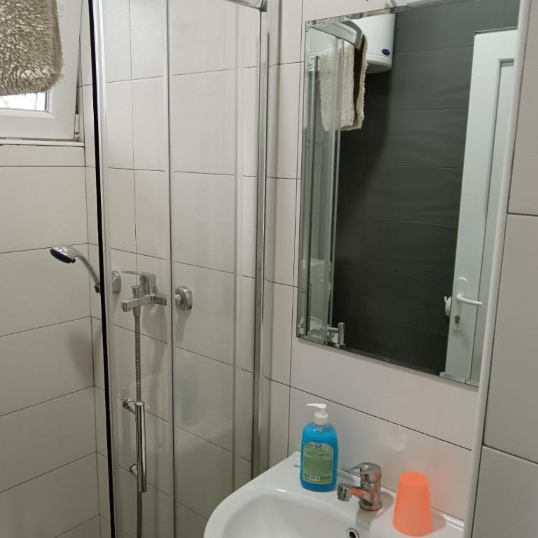 Stanbo - One-Bedroom Apartment - 5