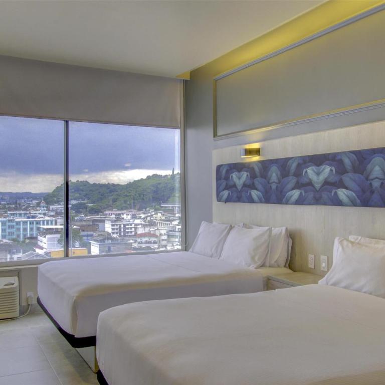 DoubleTree by Hilton Guayaquil - Queen Room with Two Queen Beds with Guayaquil View - Premium Floor - 5