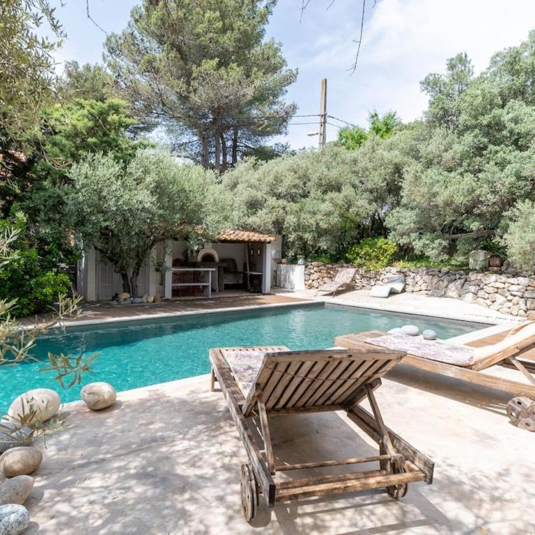 Maison Tizzano - Villa avec Piscine Privée - 33