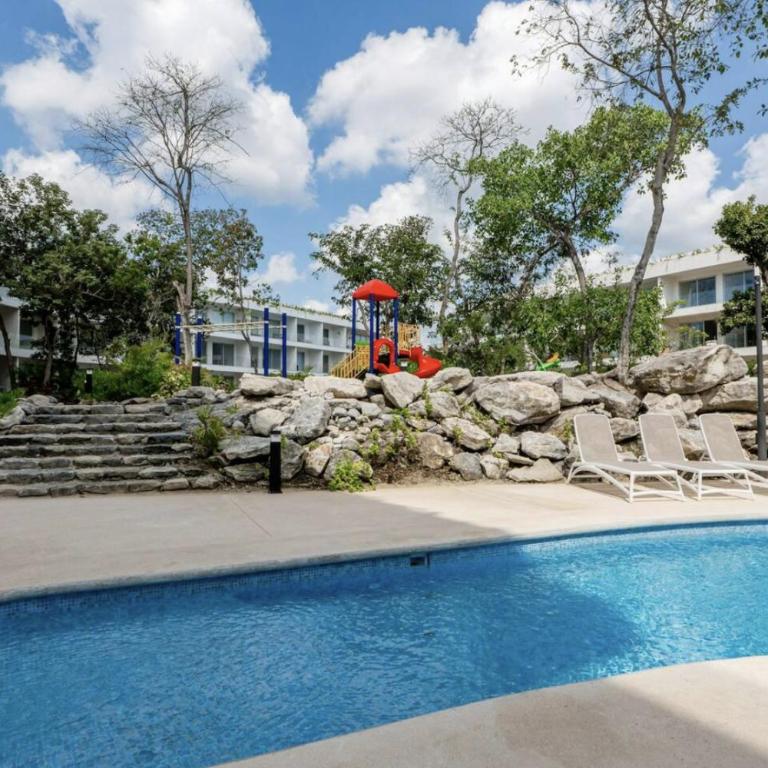 Modern Playacar Condo with Poolside Views & Nature - Apartamento de 1 dormitorio - 45