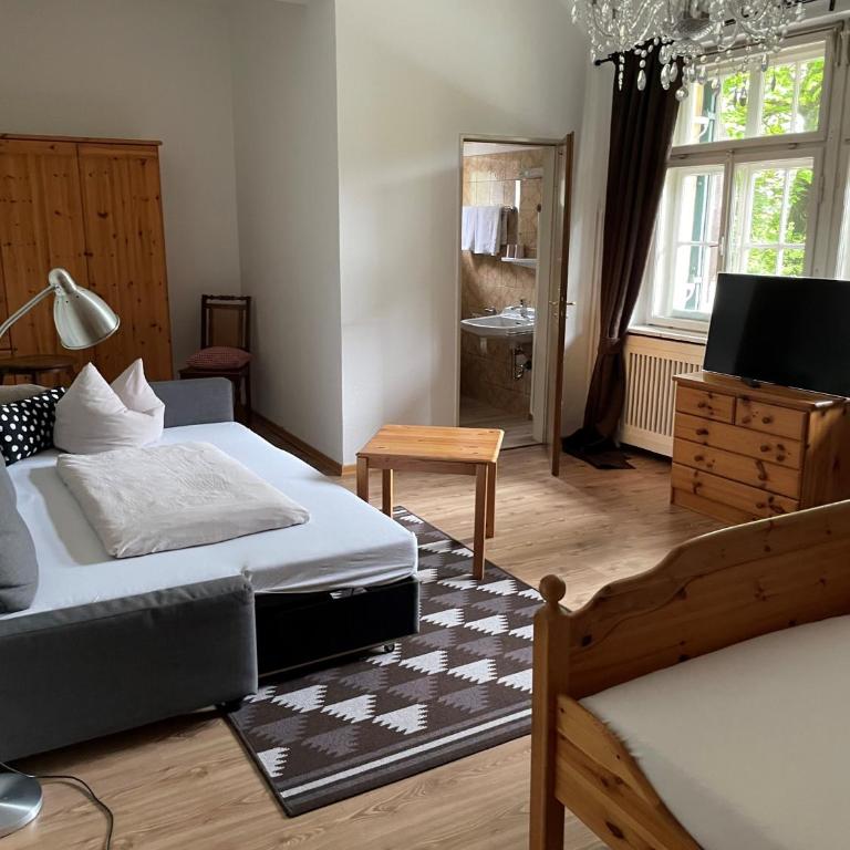Gästehaus Hohe Tannen - Dreibettzimmer - 1