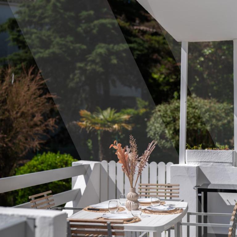 Bel Appartement avec Piscine Commune, Roses, Dulce vida 1 by Welhomy - Two-Bedroom Apartment - 21