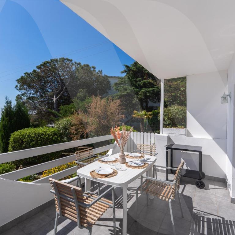 Bel Appartement avec Piscine Commune, Roses, Dulce vida 1 by Welhomy - Two-Bedroom Apartment - 5
