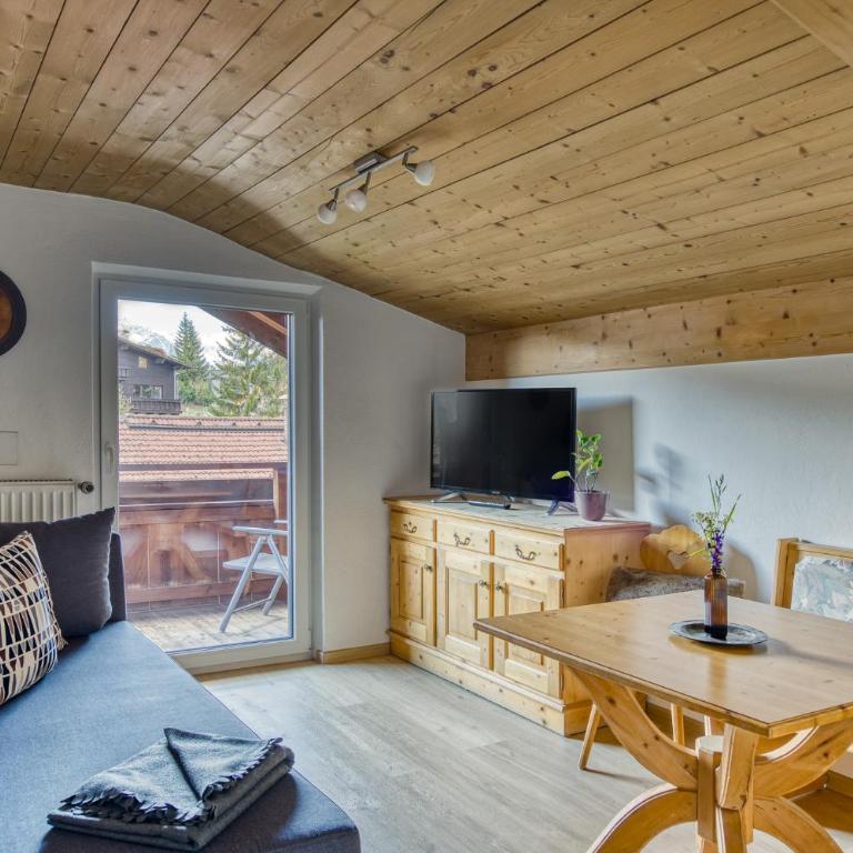Boutiquehotel ZOMM - Culinary Hideaway - Apartment mit 1 Schlafzimmer und Balkon - 2