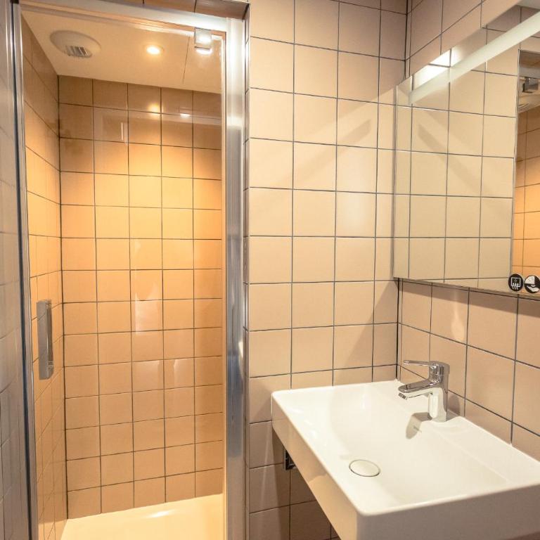 JOST Auberge de Jeunesse Le Havre Centre Gare - JOST COMMUNITY - Private Dormitory for 10 People - 8