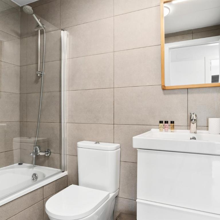 Luxury penthouse with beautiful rooftop at top location - Two-Bedroom Apartment - 12