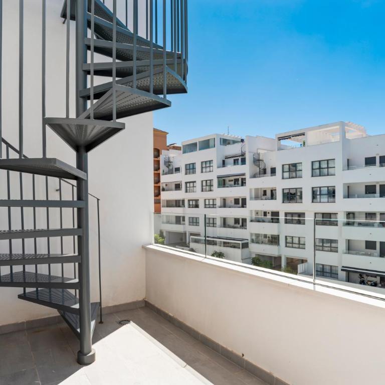 Luxury penthouse with beautiful rooftop at top location - Two-Bedroom Apartment - 14
