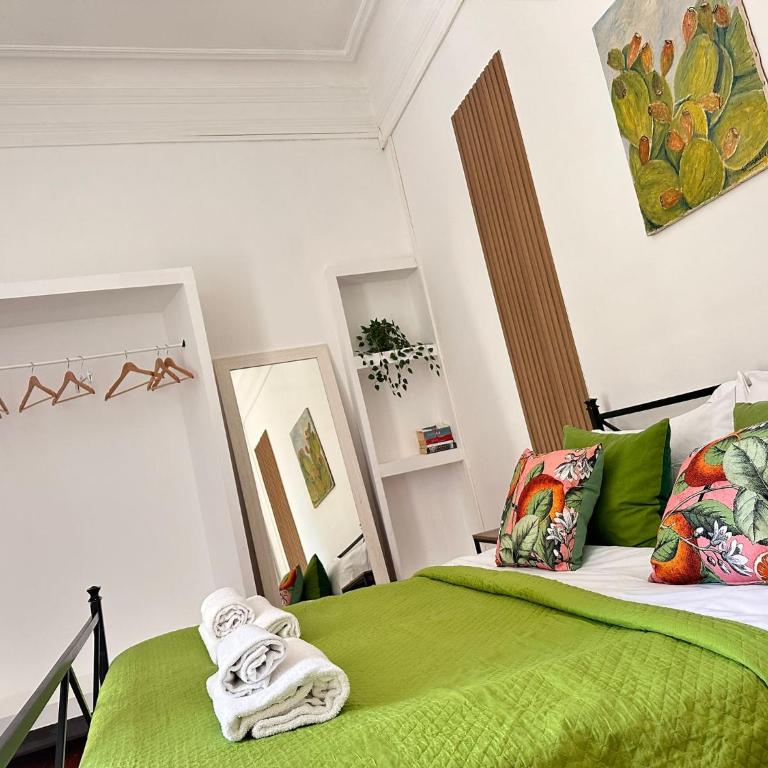 Via Zara Arararooms - Camera Tripla Basic con Bagno in Comune - 26