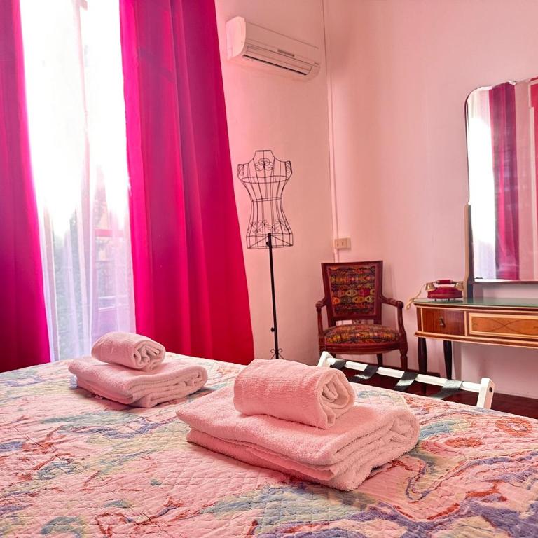 Via Zara Arararooms - Camera Matrimoniale Economy - 22