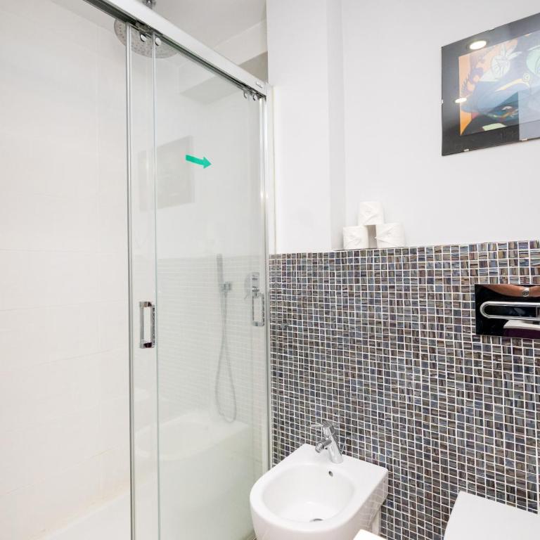 Escapada perfecta en Marbella terraza, piscina parking y sol - Apartamento de 1 dormitorio - 43