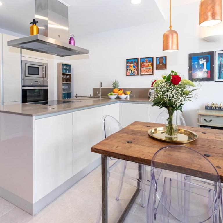 Escapada perfecta en Marbella terraza, piscina parking y sol - Apartamento de 1 dormitorio - 48