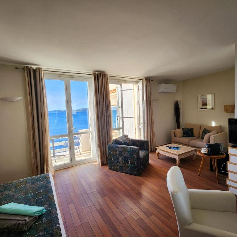 La Belle Aurore - Suite Junior avec Terrasse et Vue sur la Mer - 2
