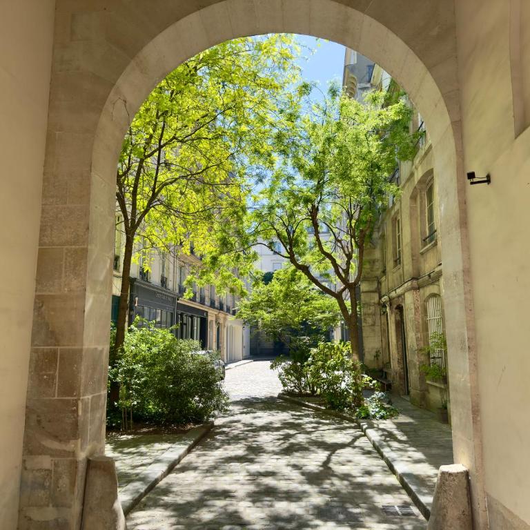 Luxury Suite 2BR Le Marais AC Courtyard - Two-Bedroom Superior Apartment - 19
