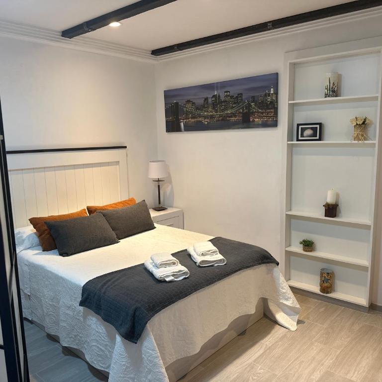 Espectacular Loft con piscina Comunitaria junto al mar Málaga - Apartamento de 1 dormitorio - 1