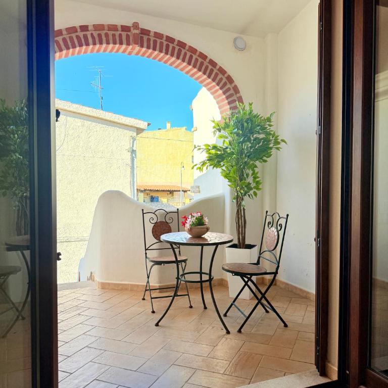 Giove Rubea - Appartamenti in pieno centro storico a Orosei - Casa con 1 Camera da Letto - 4
