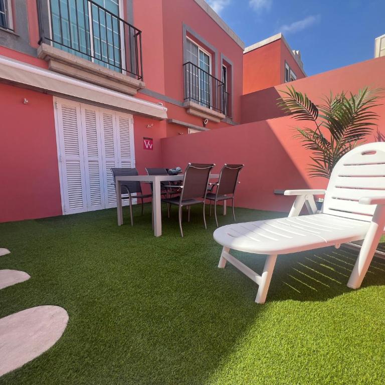 La Casa de Gala - Two-Bedroom Apartment with Terrace - 1