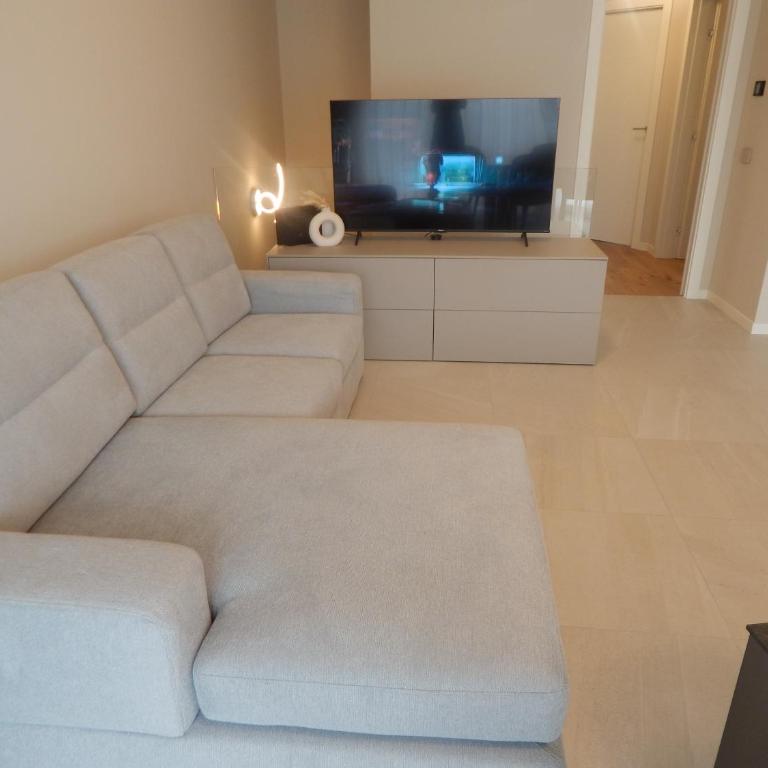 Lago Dorato Roxy Apartament - Appartamento con 3 Camere da Letto e Vista Lago - 8