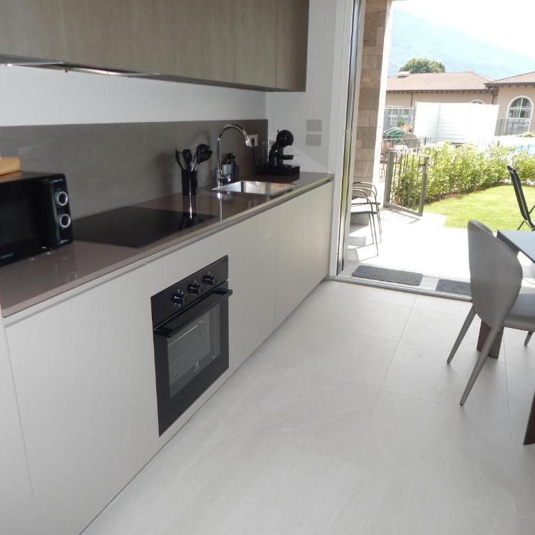 Lago Dorato Roxy Apartament - Appartamento con 3 Camere da Letto e Vista Lago - 7