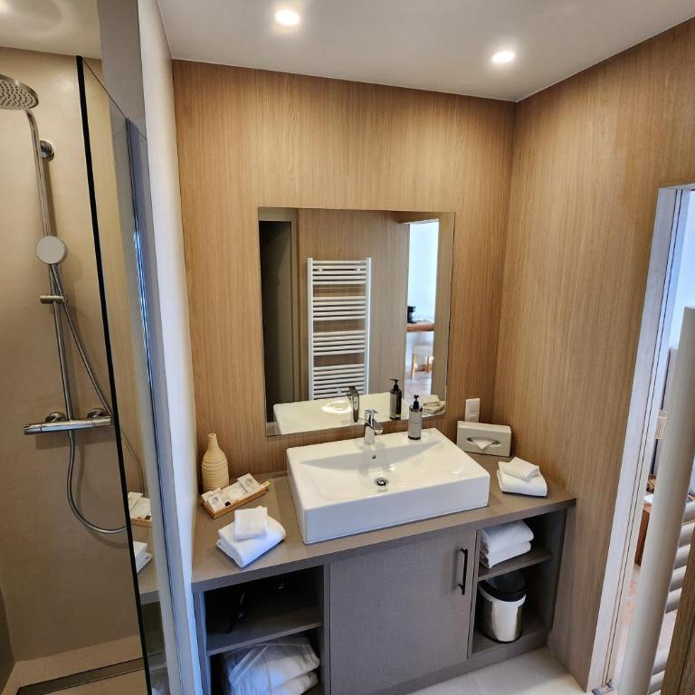 La Belle Aurore - Exclusive Room with Terrace or Balcony and Sea View - 5