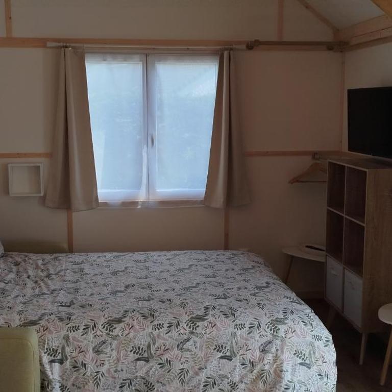 BERCK-PLAGE - Location saisonnière Tiny House insolite - 4 hébergements atypiques avec terrasse privée, proche mer, parking privé et gratuit, idéal weekend romantique, vacances en famille ou groupe - Chalet - 8