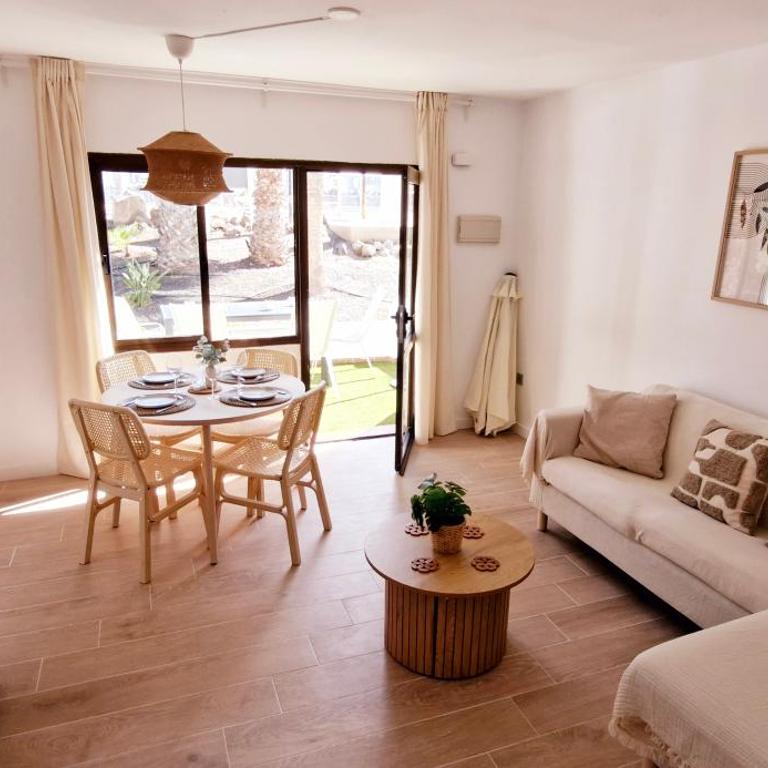Casa Renzito - Two-Bedroom Apartment - 23