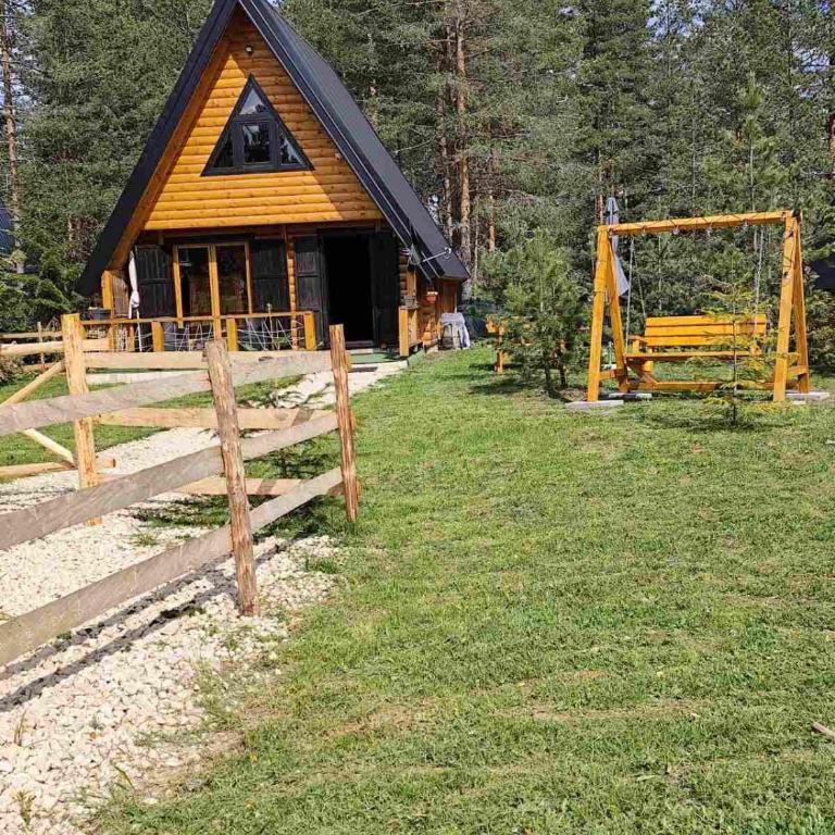 Pine forest-White - Two-Bedroom Chalet - 6
