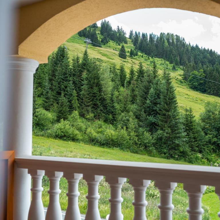 Berg & SPA Hotel Urslauerhof - Junior Suite mit Balkon - 16