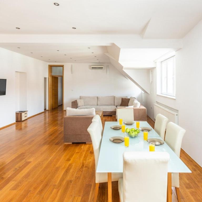 Spacious Apartment in Downtown - Apartman sa 3 Spavaće Sobe - 7