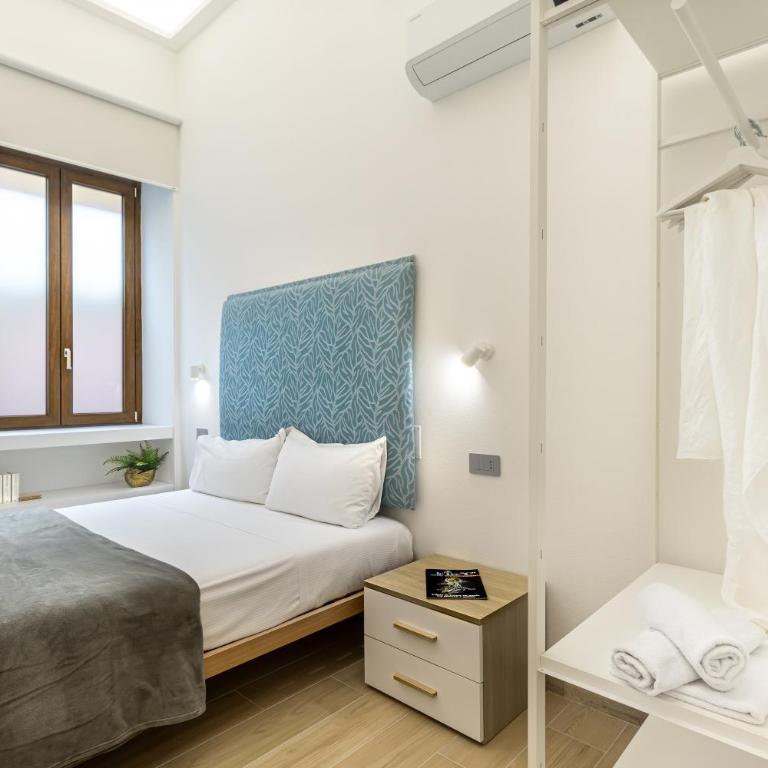 Artis Rooms Guesthouse - Camera Matrimoniale con Bagno Privato Esterno - 8