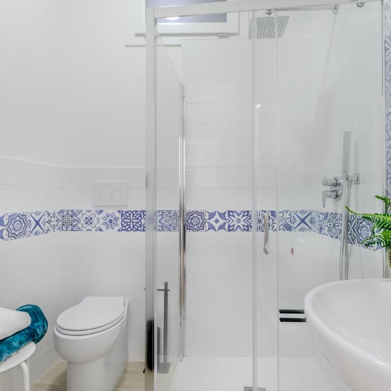 Artis Rooms Guesthouse - Camera Matrimoniale con Bagno Privato Esterno - 7