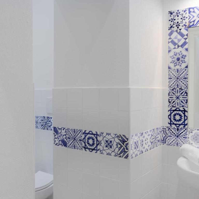 Artis Rooms Guesthouse - Camera Matrimoniale con Bagno Privato - 17