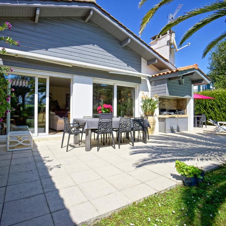 Très belle villa avec piscine - Villa avec Piscine Privée - 3