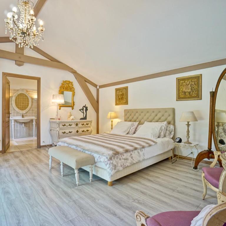 Très belle villa avec piscine - Villa avec Piscine Privée - 10