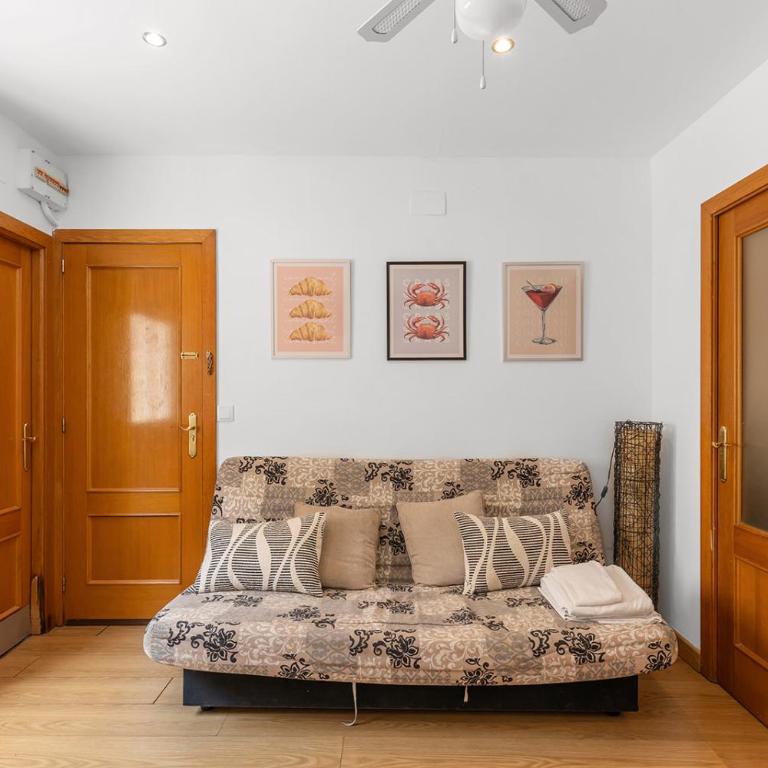 Sunny retreat near Alicante Central Market - Two-Bedroom Apartment - 6